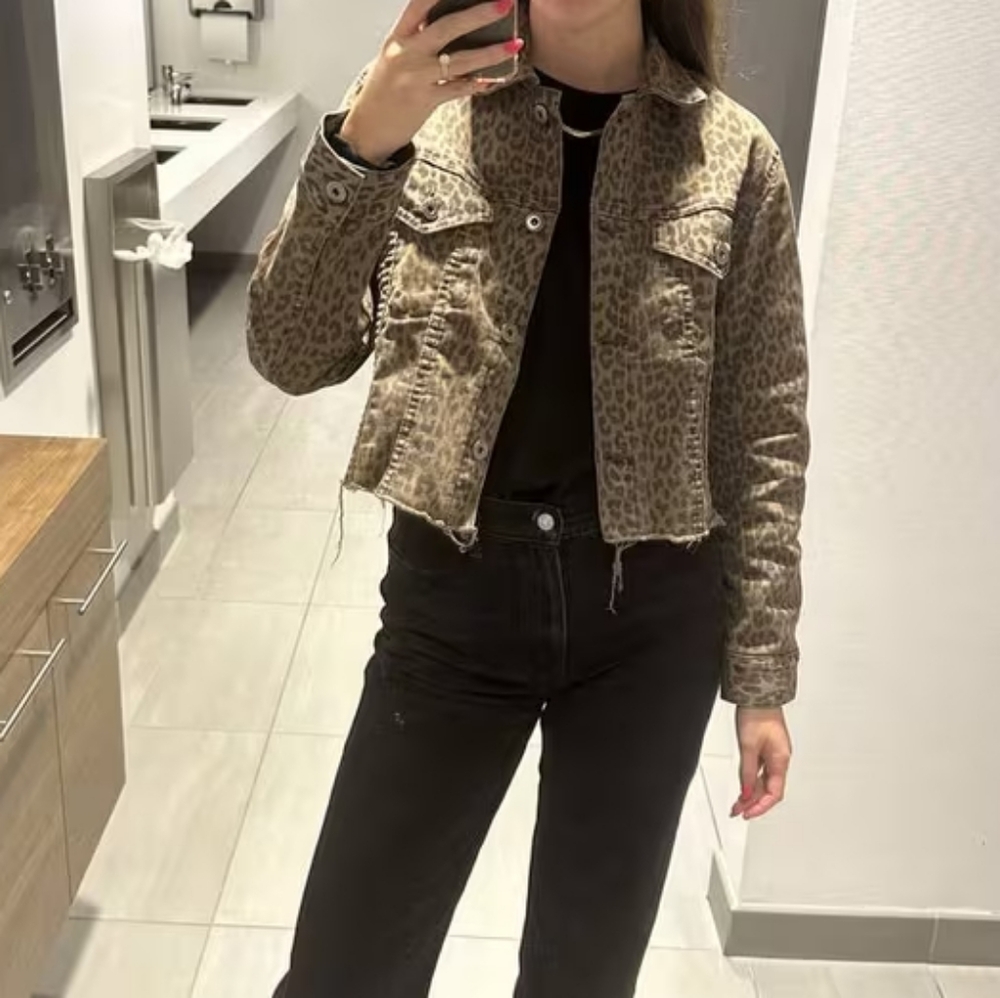 Leopard Print Cropped Jacket - Picture 4 of 8